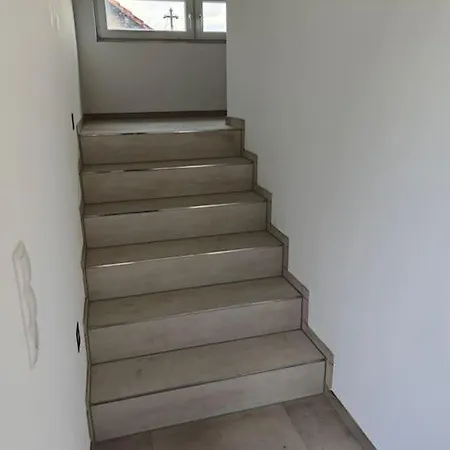 Lejlighed Moebilierte Dachgeschosswohnung